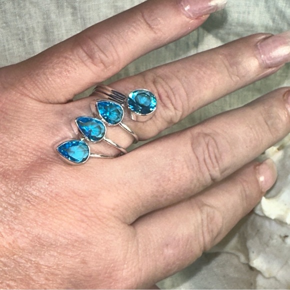 Blue Topaz multi-gem handcrafted adjustable ring - Picture 3 of 8